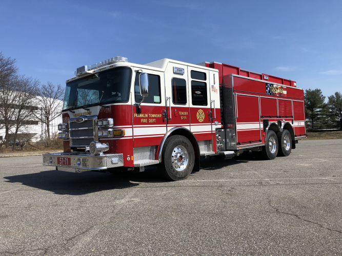 Pierce Fire Truck - Enforcer PUC Tanker delivered to Franklin Township ...