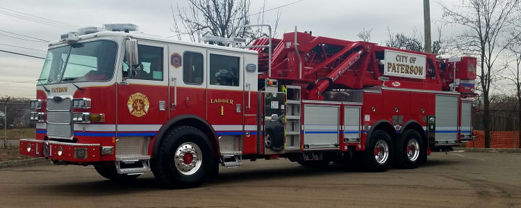 Pierce Fire Truck - Arrow XT 95' Midmount Platform delivered to the ...