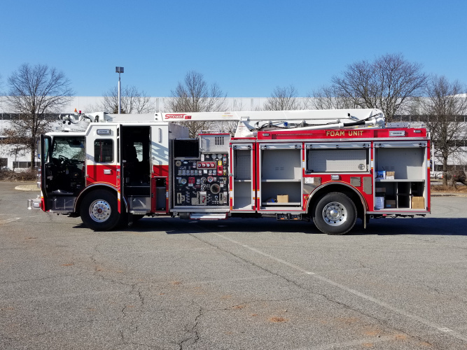 Pierce Fire Truck - Enforcer Pumper with 50' Snozzle Device delivered ...