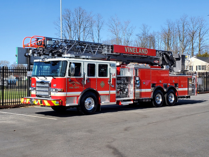 New Pierce Fire Truck - Enforcer Ascendant 107' Ascendant Aerial Ladder ...